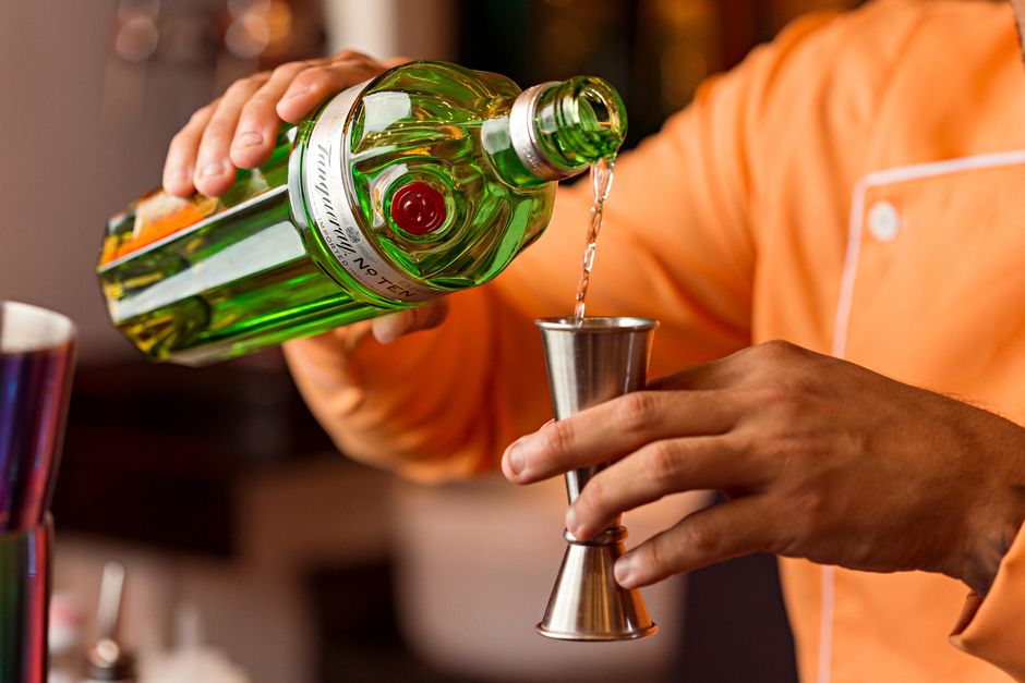 Building A Home Bar On A Budget: Sorting Fact From Fiction